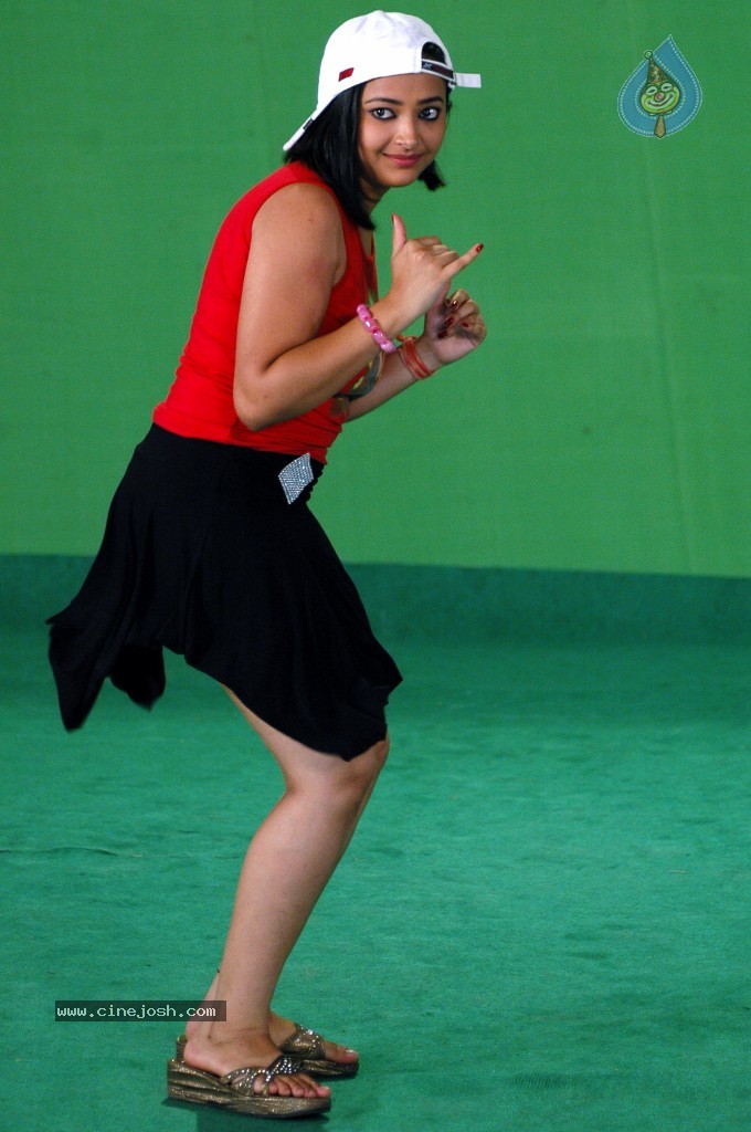 Swetha Basu Prasad Stills - 8 / 36 photos