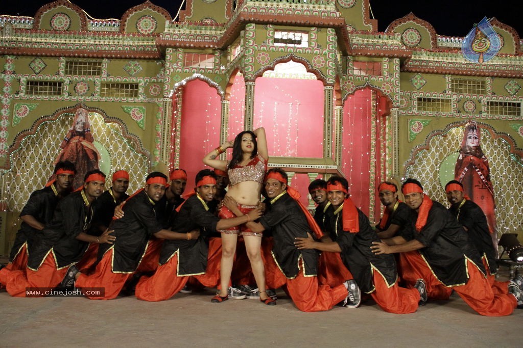 Swethabasu Prasad Spicy Gallery - 110 / 185 photos