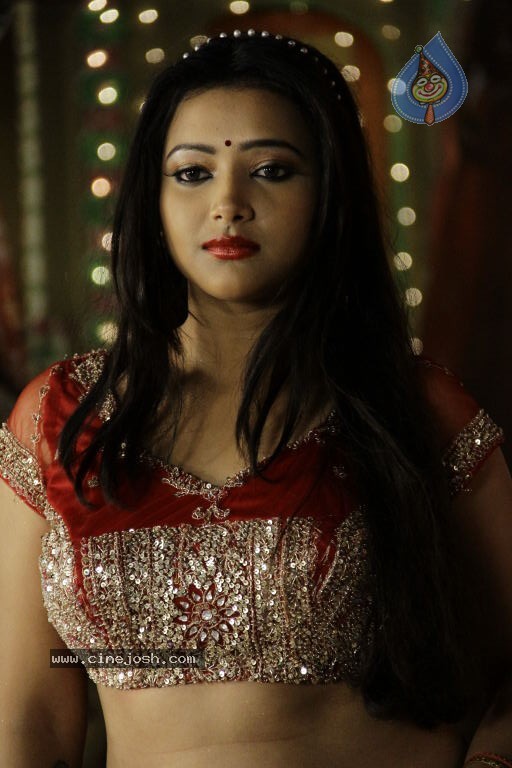 Swethabasu Prasad Spicy Gallery - 120 / 185 photos