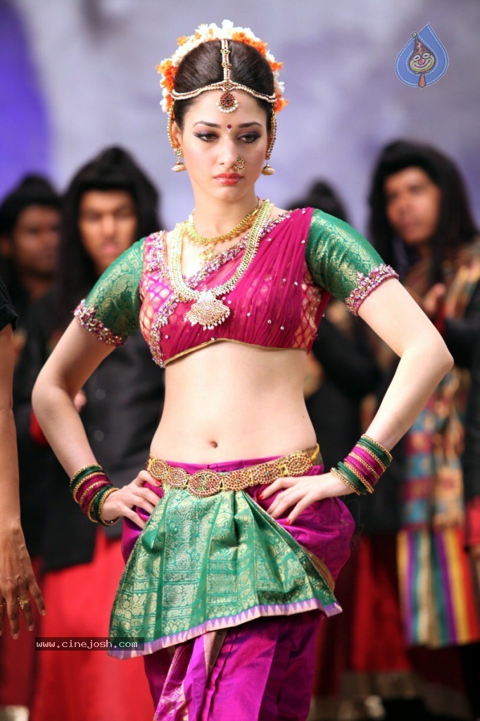 Tamanna New Hot Gallery - 22 / 140 photos
