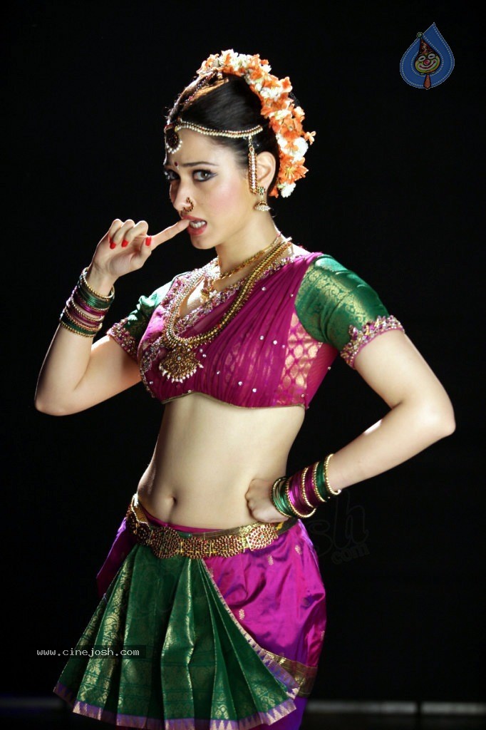 Tamanna New Hot Gallery - 50 / 140 photos