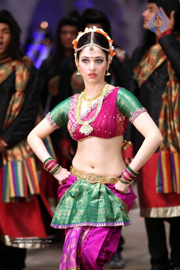 Tamanna New Hot Gallery - 108 / 140 photos