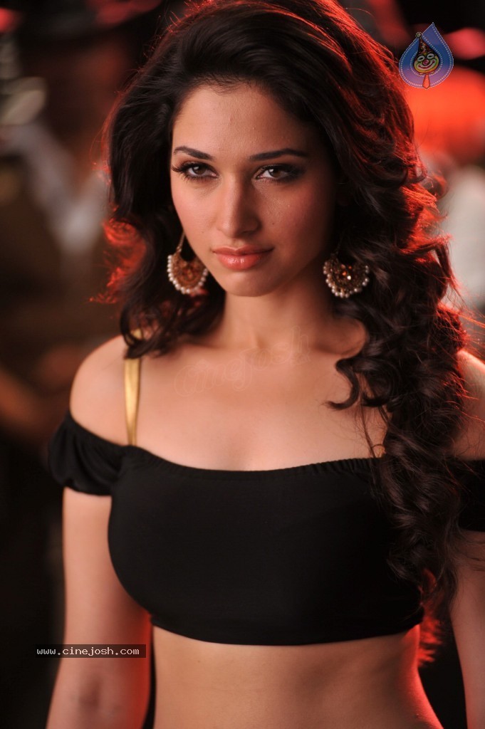 Tamanna New Spicy Stills - 6 / 113 photos
