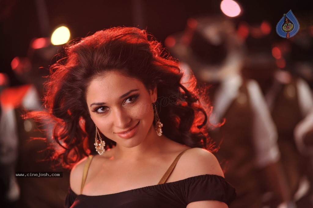Tamanna New Spicy Stills - 15 / 113 photos