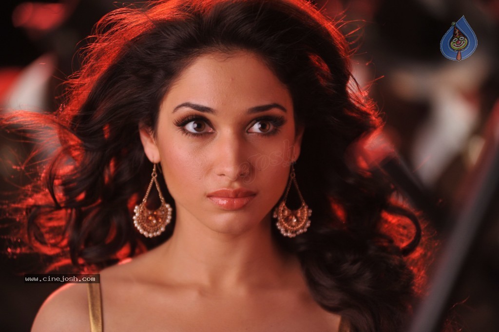 Tamanna New Spicy Stills - 51 / 113 photos