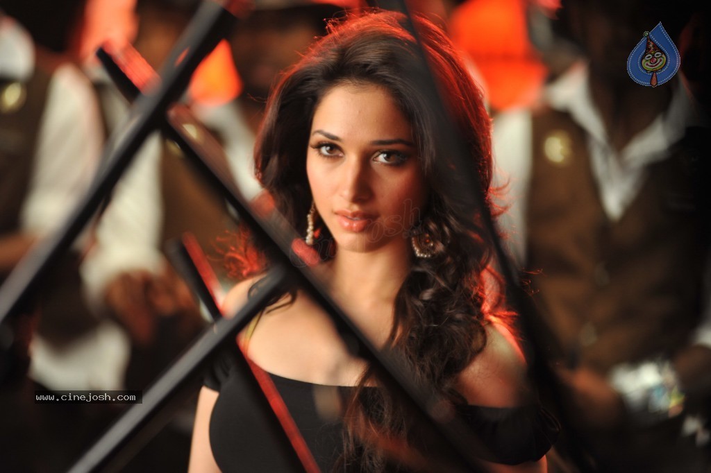 Tamanna New Spicy Stills - 64 / 113 photos