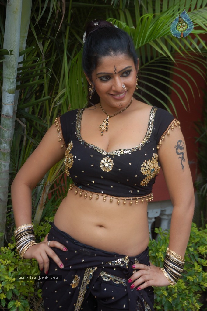Taslima Sheik Spicy Stills - 20 / 97 photos