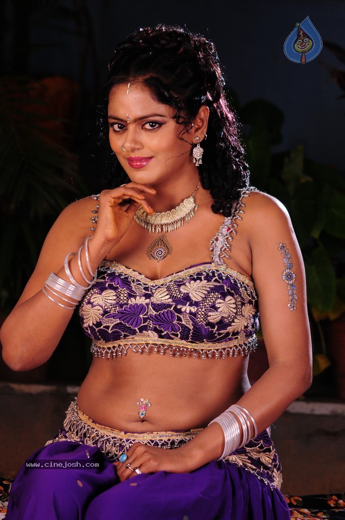 Vahini Hot Gallery - 62 / 78 photos