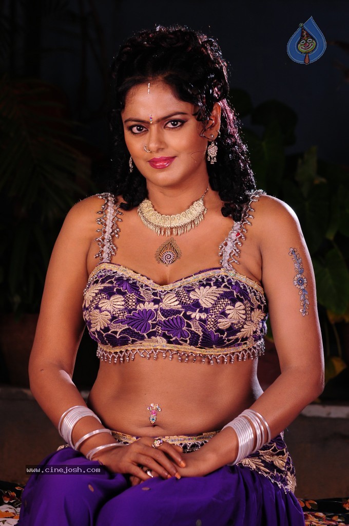 Vahini Hot Gallery - 65 / 78 photos