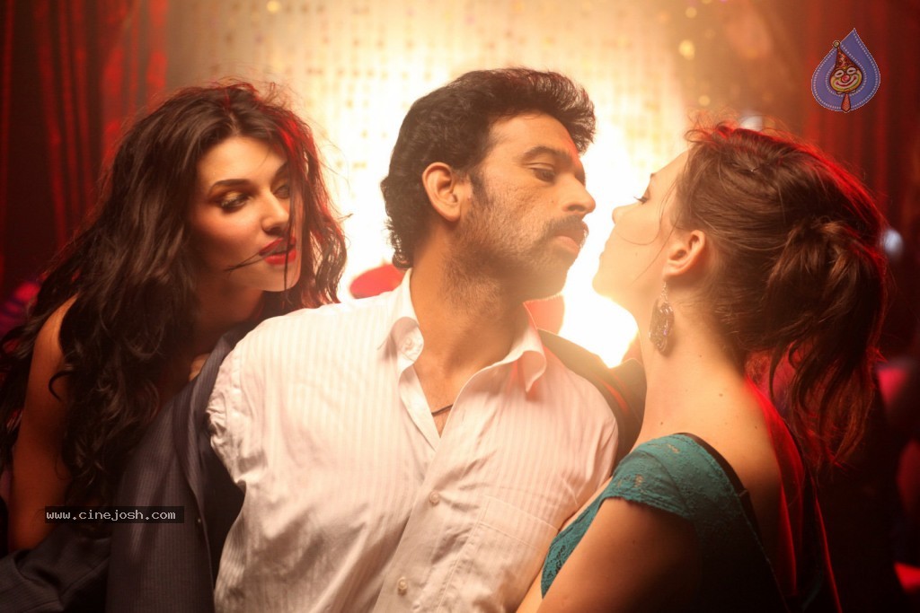 Vetadu Ventadu Movie Item Song Stills - 55 / 105 photos