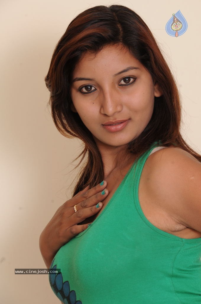 Vinni Spicy Photos - 8 / 40 photos