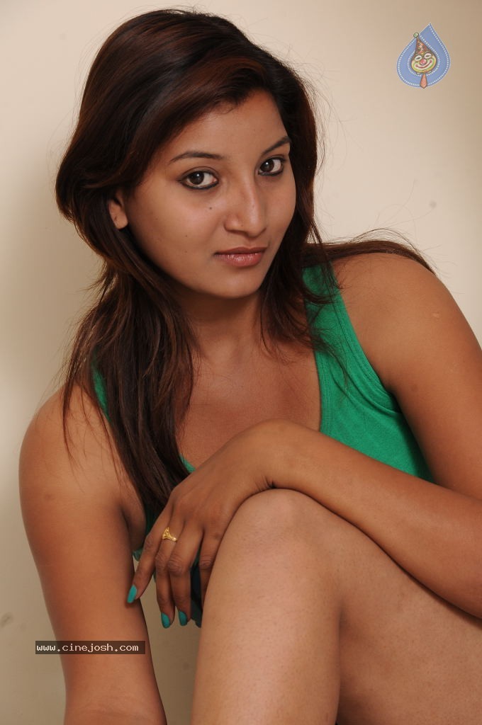 Vinni Spicy Photos - 19 / 40 photos