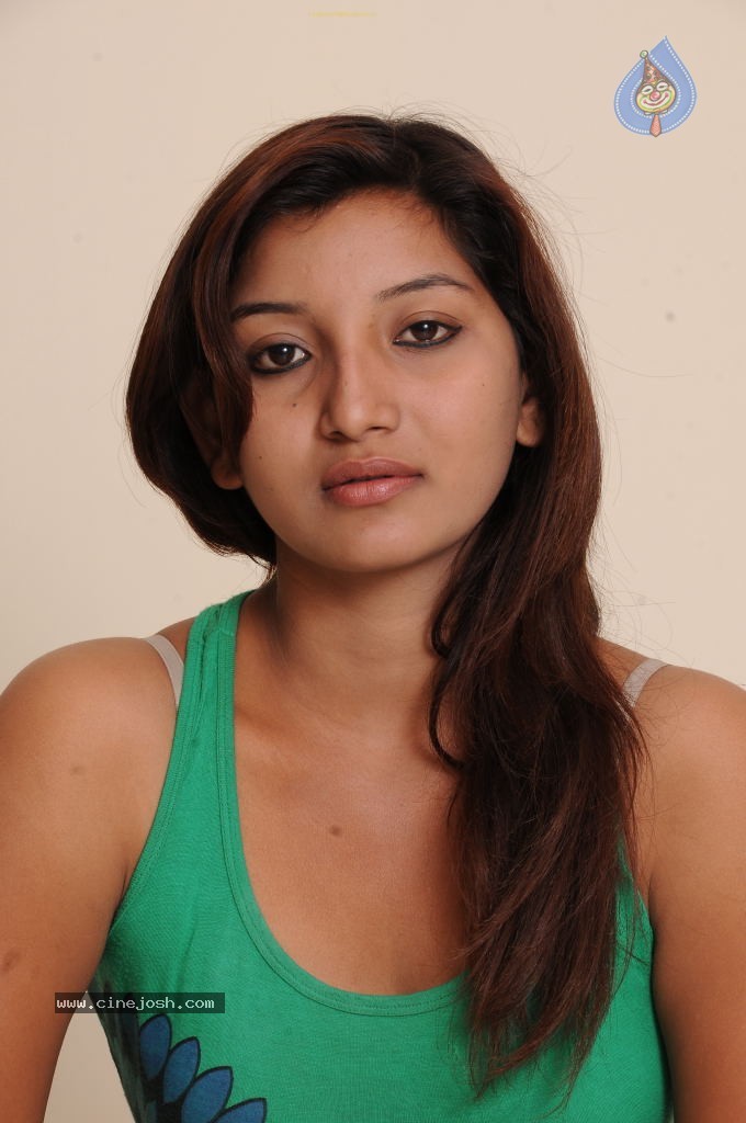 Vinni Spicy Photos - 30 / 40 photos