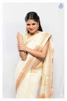 Ranjana Mishra Photos - 14 of 17