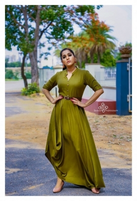 Rashmi Gautam Photos - 5 of 5