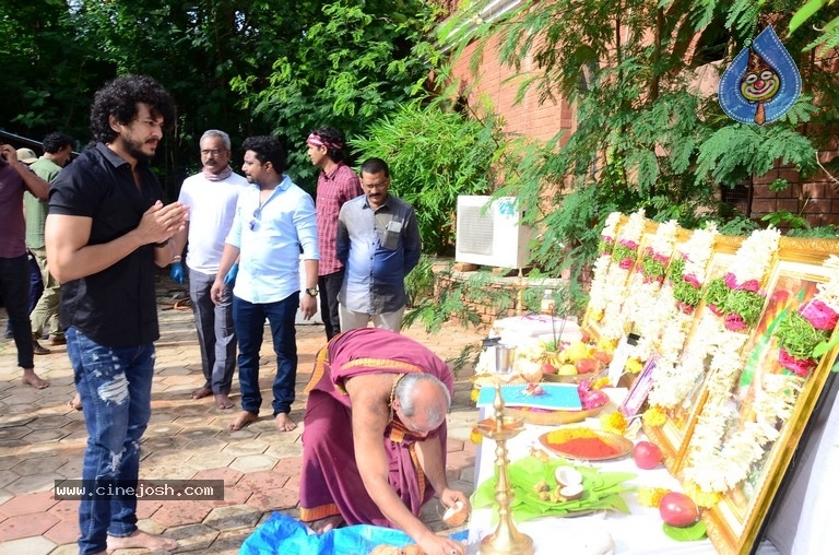 Shree Krishna Creations Production No 1 Movie Opening - 16 / 28 photos