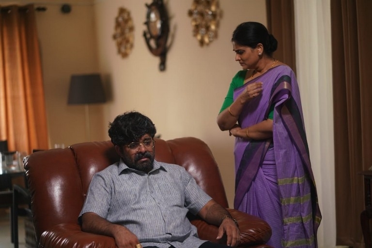 Murder Movie Stills - 1 / 4 photos