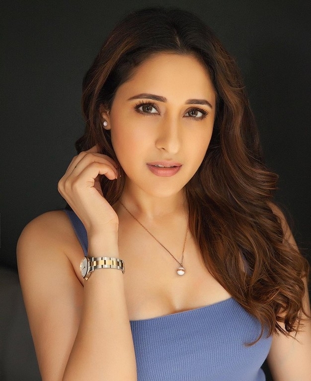 Pragya Jaiswal Photos - 3 / 3 photos