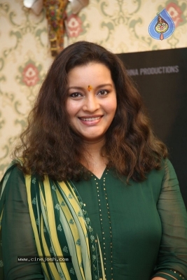 Renu Desai Photos - 14 of 16