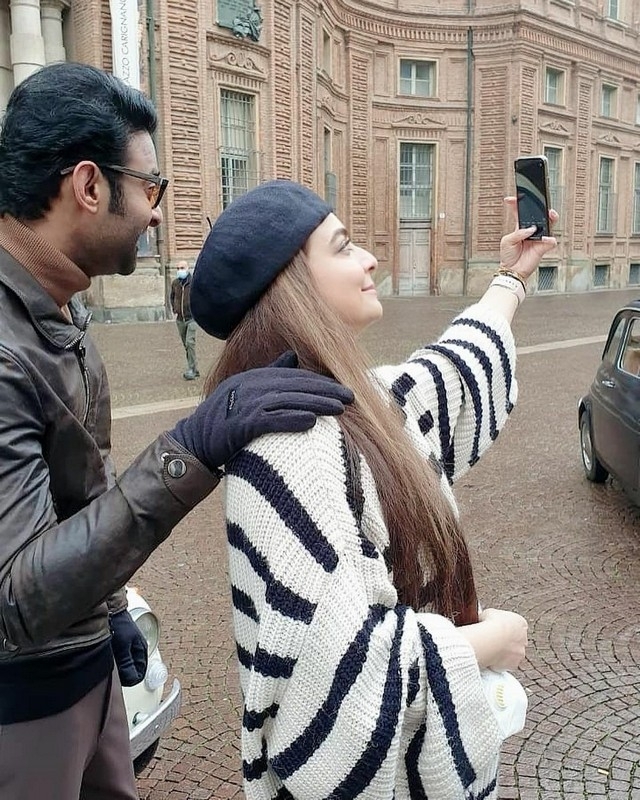 Radhe Shyam Working Photos - 3 / 3 photos