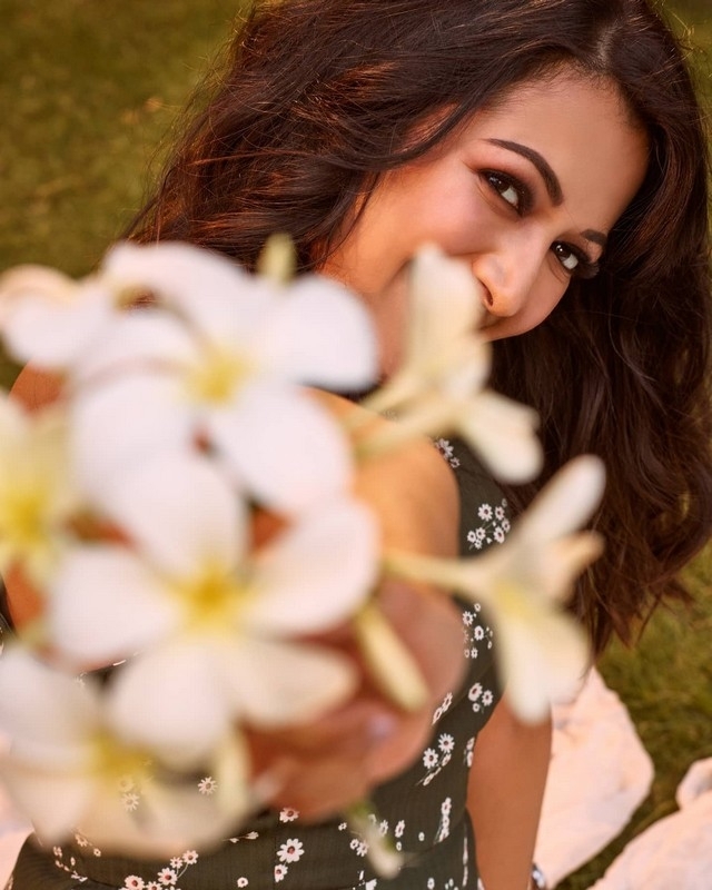 Catherine Tresa Alexander Photos - 2 / 3 photos