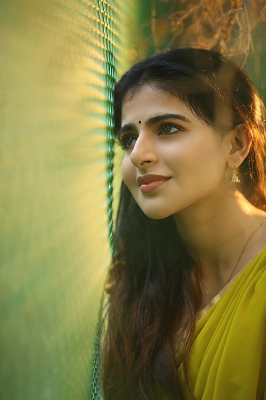 Iswarya Menon Photos - 2 / 4 photos