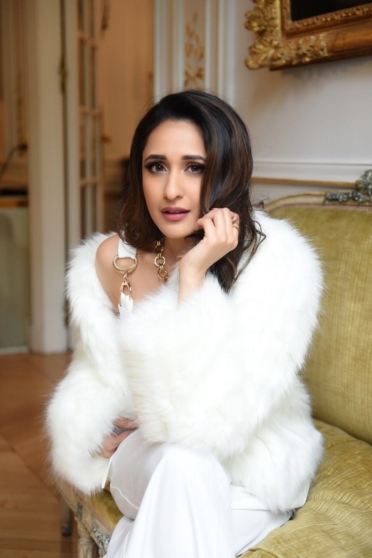 Pragya Jaiswal Photos - 2 / 4 photos