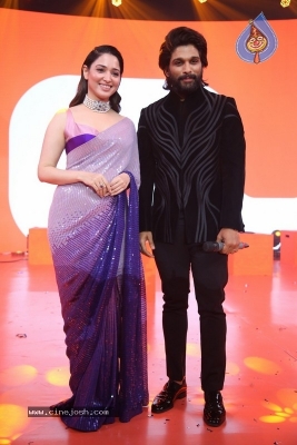 Aha Event An Evening with A Galaxy of Stars Photos - 28 of 42