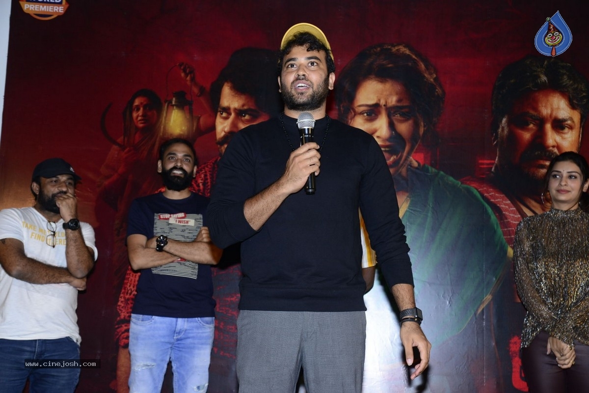 Anaganaga O Athidhi Movie Press Meet - 10 / 12 photos