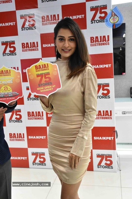 Payal Rajput Launches Bajaj Electronics 75th Store - 8 / 14 photos