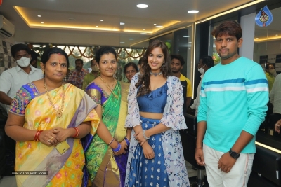 Pujitha Ponnada Inaugurates BeYou Salon - 16 of 18
