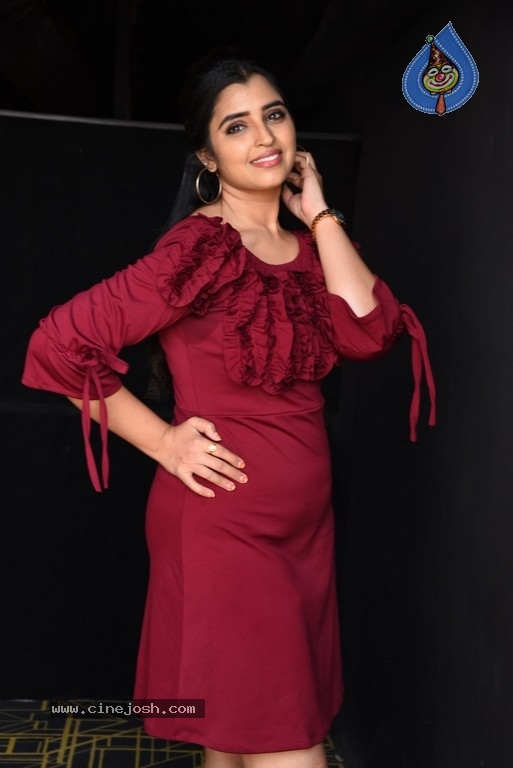 Anchor Shyamala Photos - 13 / 20 photos