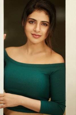 Iswarya Menon Photos - 4 of 4