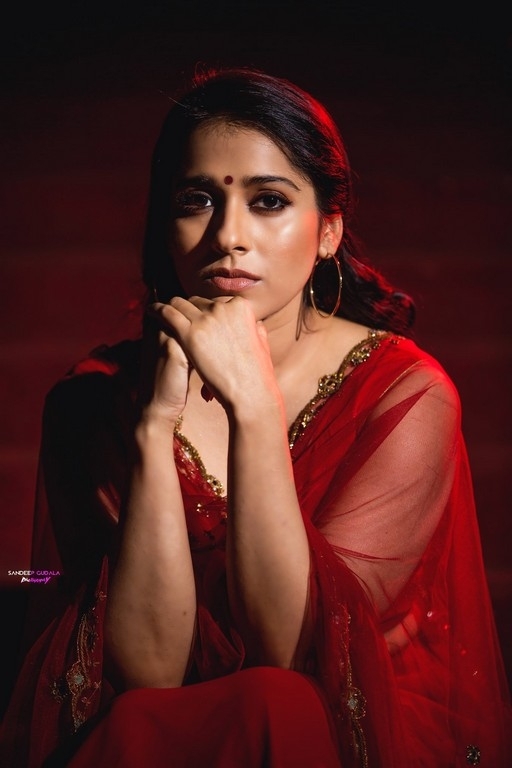 Rashmi Gautam Photos - 4 / 10 photos