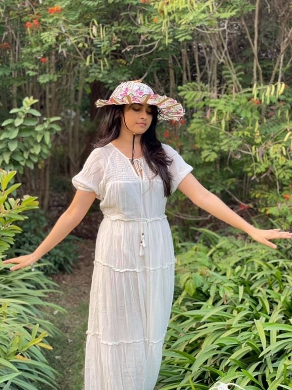 Sri Divya Photos - 1 / 4 photos