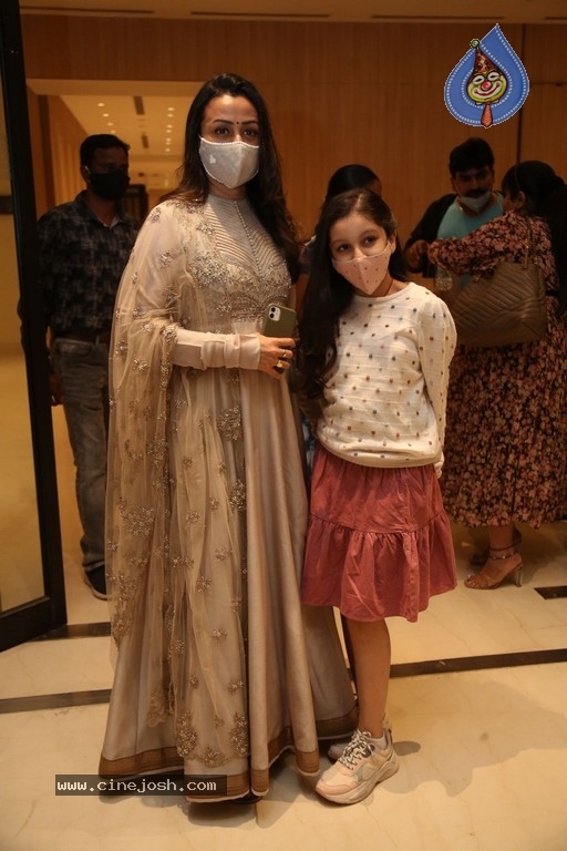 Funtastic Tara Movie Press Meet - 20 / 21 photos