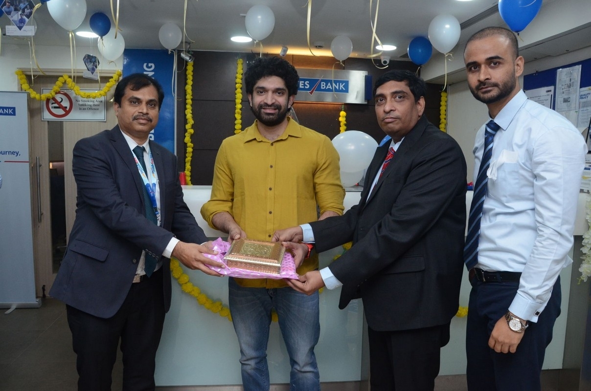 Havish Launches Yes Bank Premium Offer - 7 / 20 photos