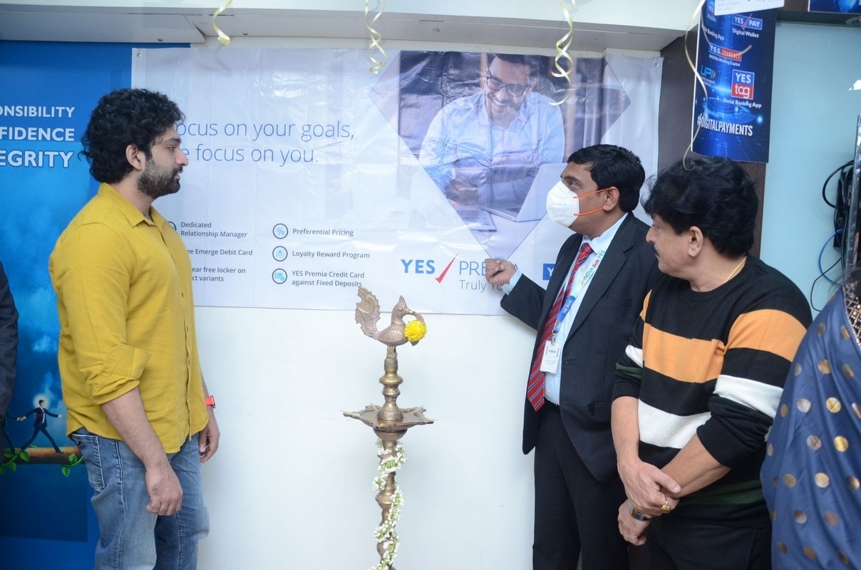 Havish Launches Yes Bank Premium Offer - 10 / 20 photos