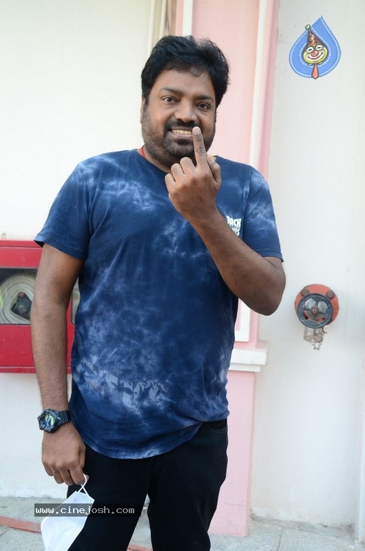 Celebrities cast their Vote GHMC Elections 01 - 29 / 36 photos