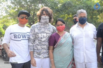 Celebrities cast their Vote GHMC Elections 01 - 10 of 36