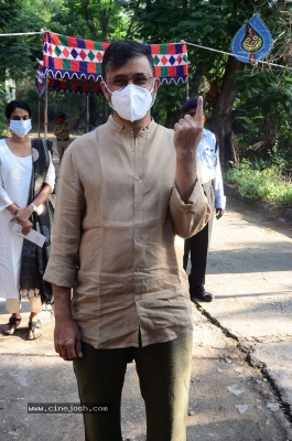 Celebrities cast their Vote GHMC Elections 01 - 33 of 36