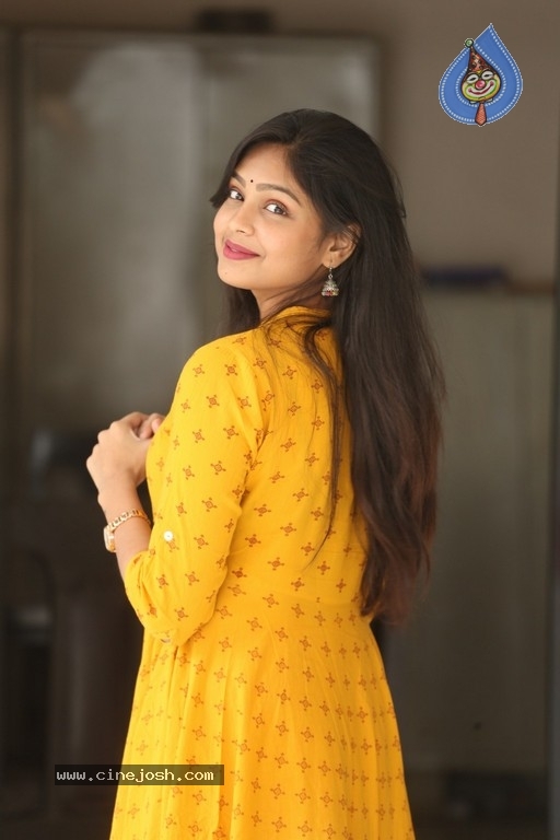 Anu Varna Photos - 10 / 15 photos