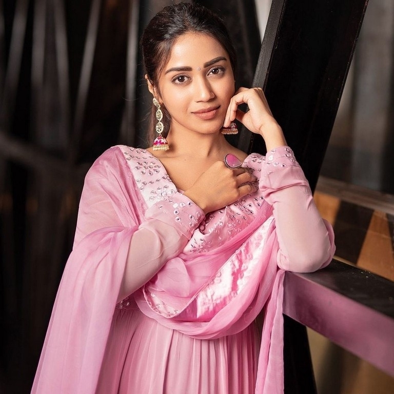 Nivetha Pethuraj - 1 / 3 photos