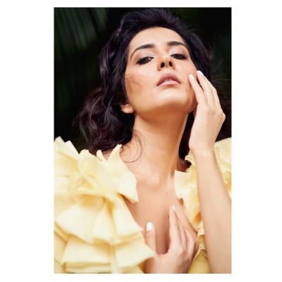 Raashi Khanna Photos - 5 of 6