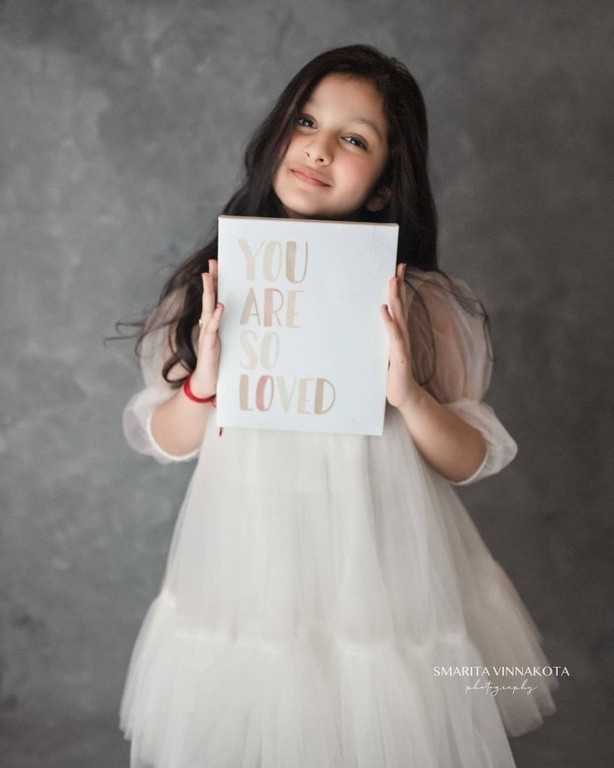 Sitara Ghattamaneni Cute Photos - 2 / 4 photos