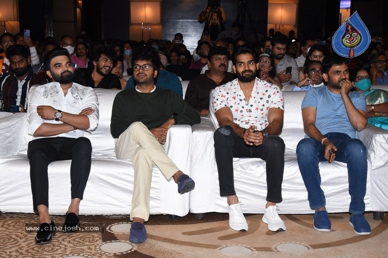 30 Rojullo Preminchadam Ela Pre Release Event - 26 / 63 photos