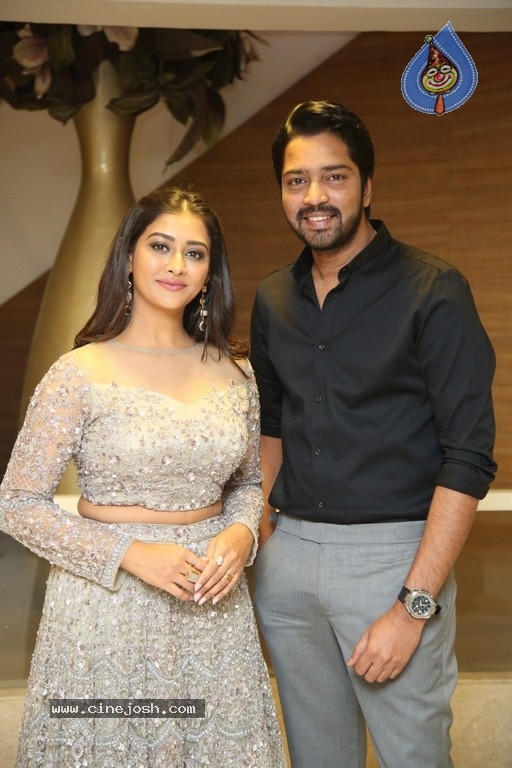 Bangaru Bullodu Pre Release Event - 20 / 21 photos