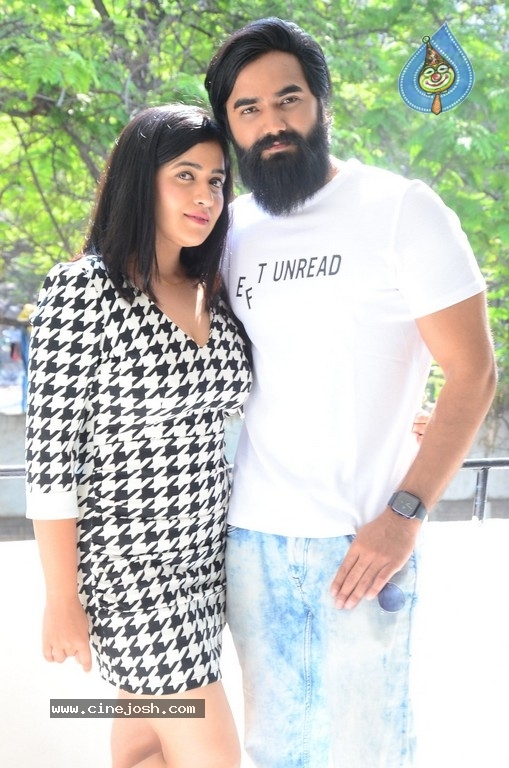 Cheppina Evaru Nammaru Press Meet - 3 / 9 photos