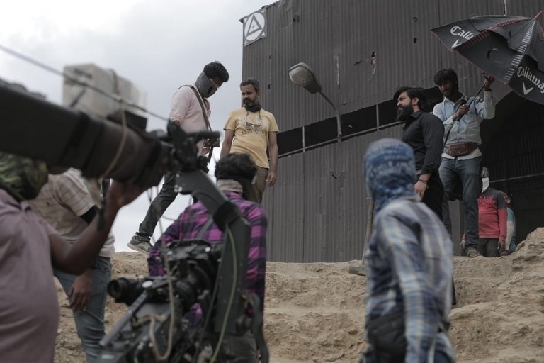 KGF 2 Working Photos - 2 / 6 photos