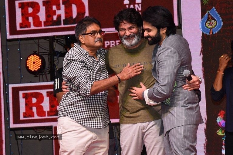 Red Pre Release Event - 26 / 42 photos